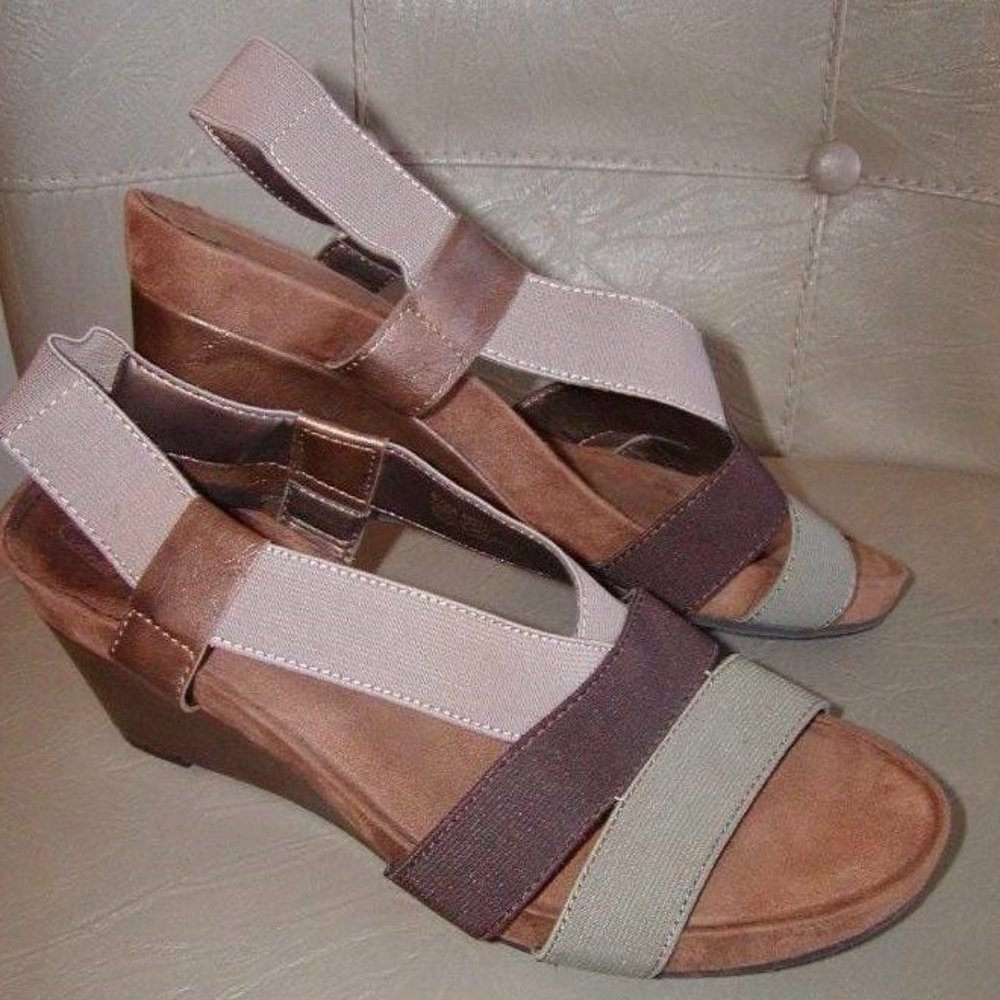 AEROSOLES WOMENS STRETCH STRAP SANDALS WEDGE SZ 8.5 EUC! - Picture 1 of 7